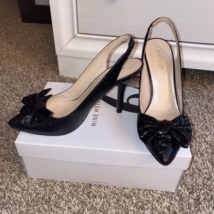 nine west black pumps